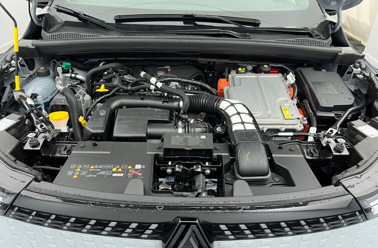 RENAULT Captur SUV Hybride Essence