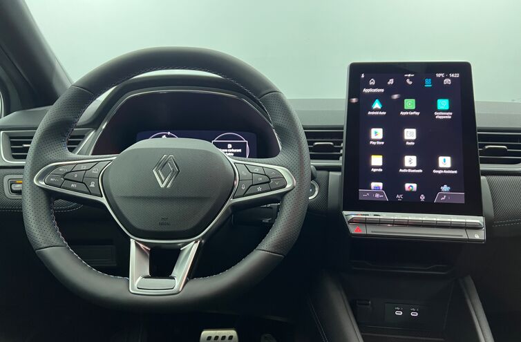 RENAULT Captur SUV Hybride Essence