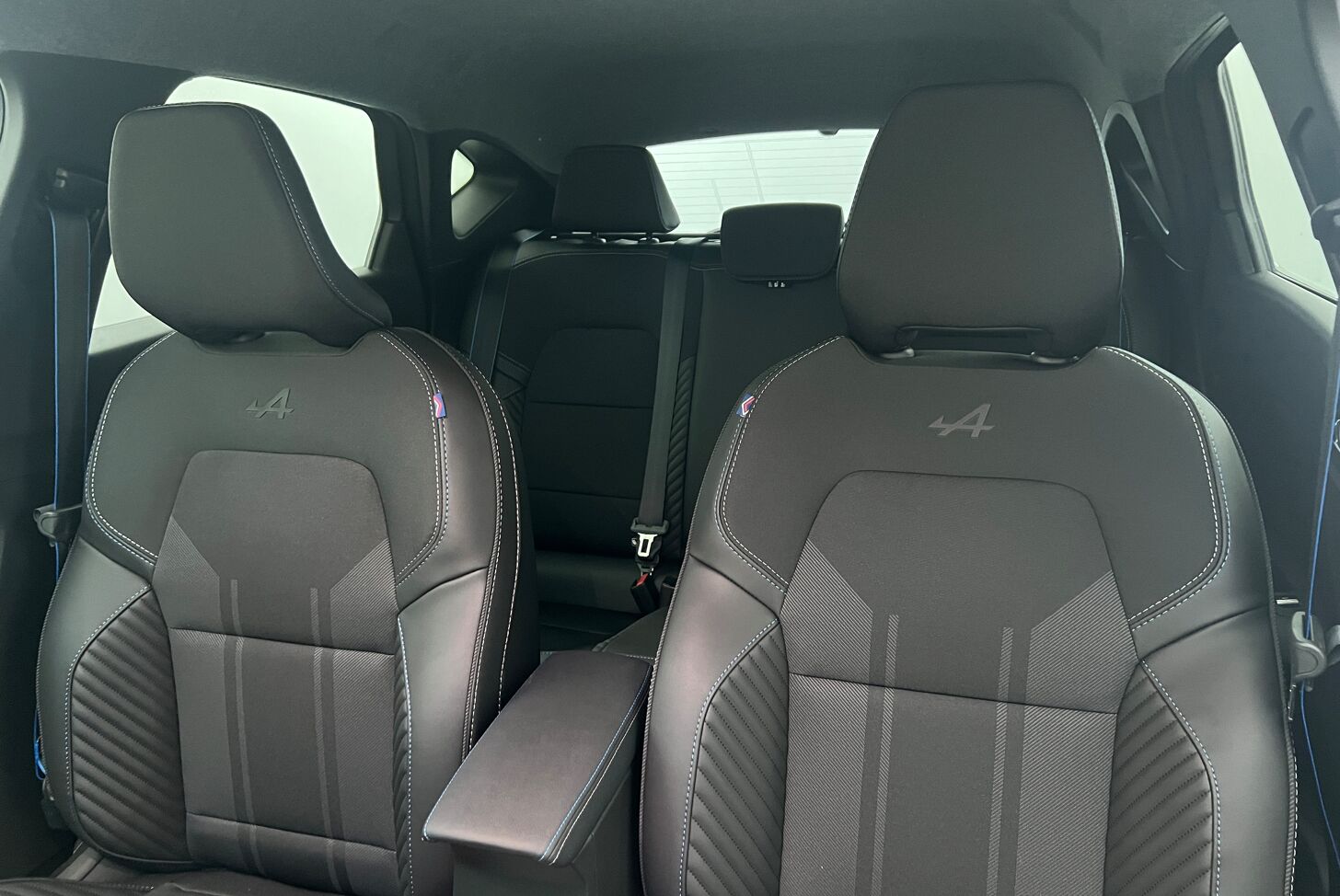 RENAULT Captur SUV Hybride Essence