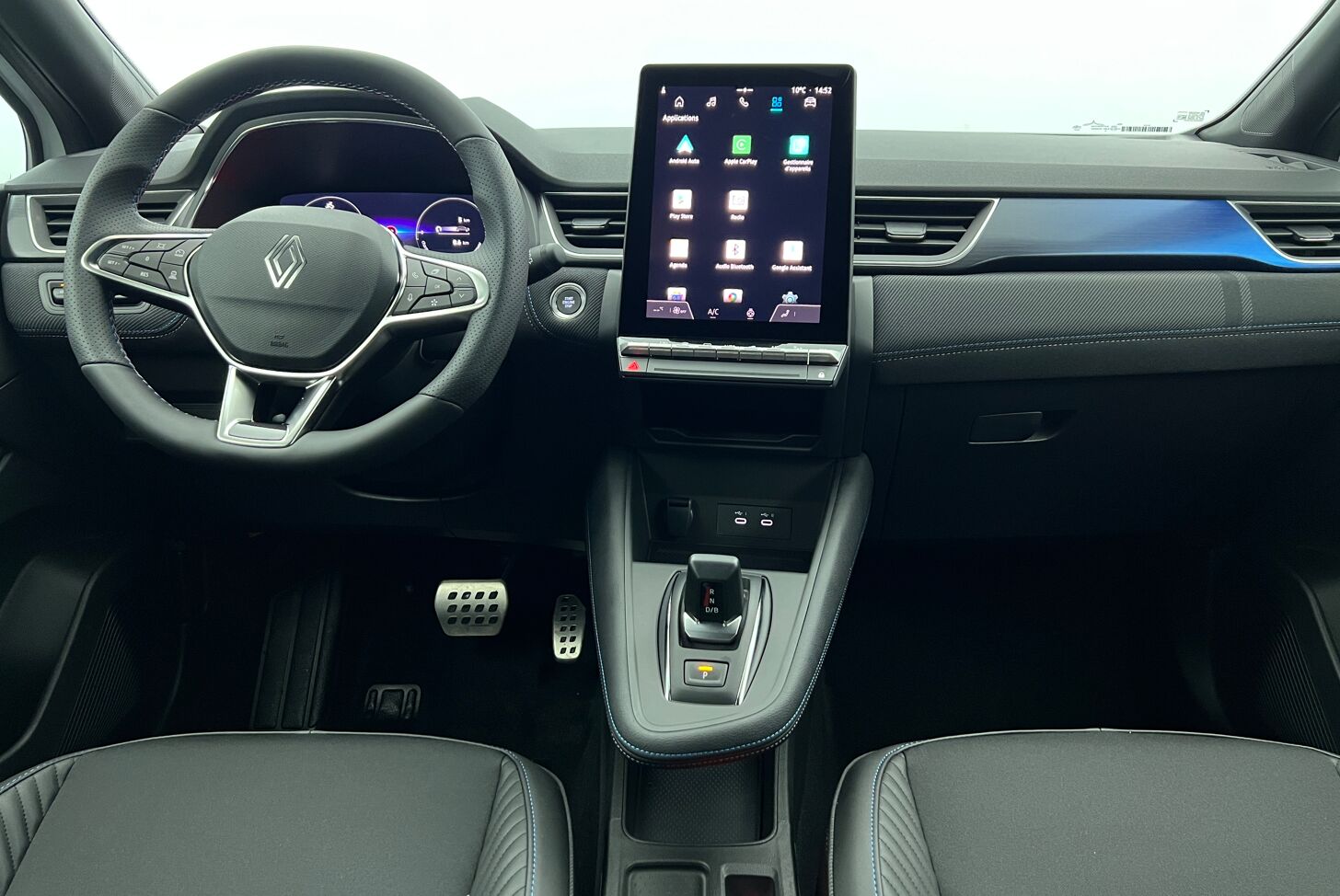 RENAULT Captur SUV Hybride Essence