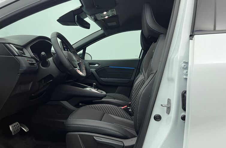 RENAULT Captur SUV Hybride Essence