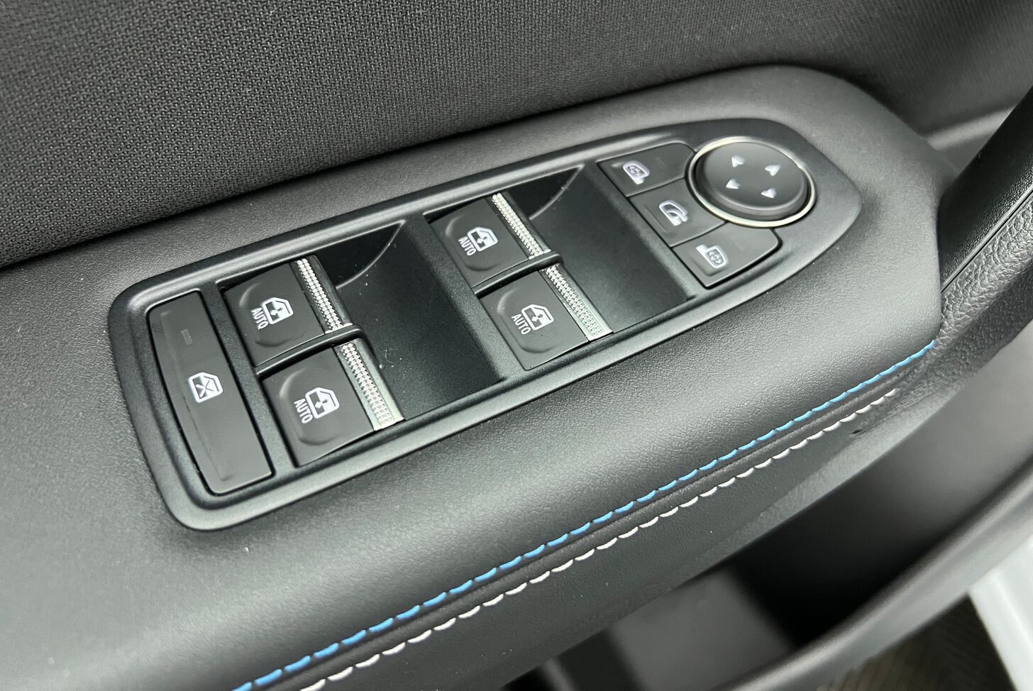 RENAULT Captur SUV Hybride Essence