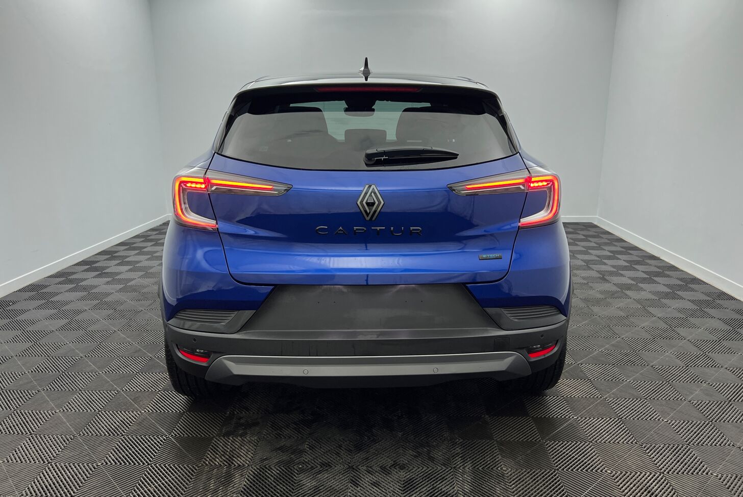 RENAULT Captur SUV Hybride Essence
