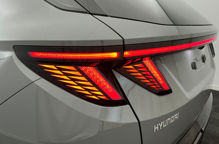 HYUNDAI Tucson SUV Hybride Essence