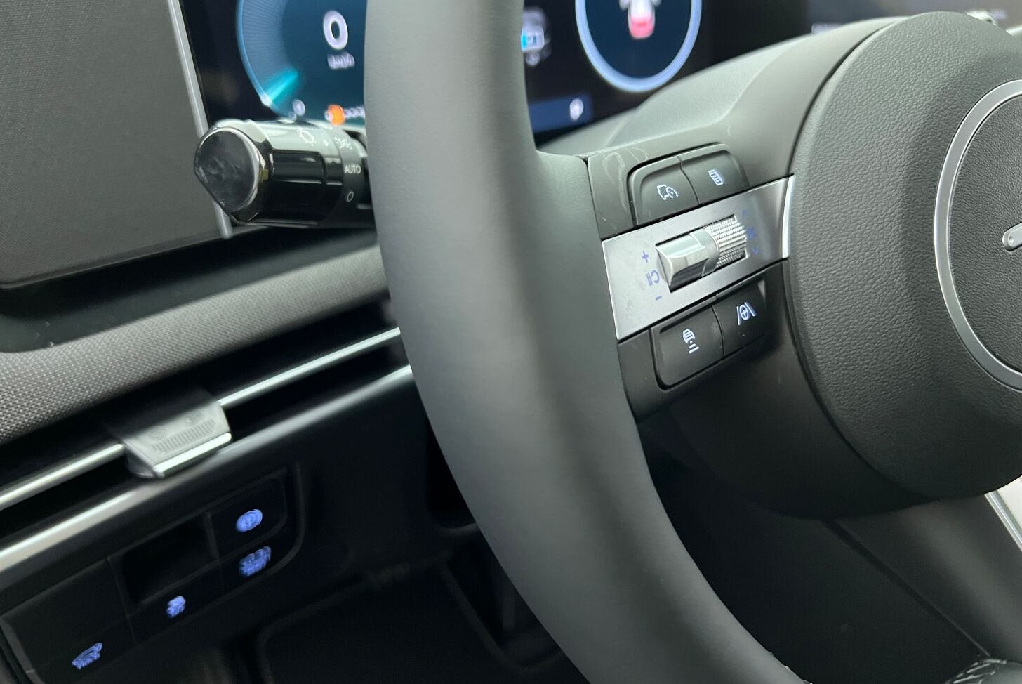 HYUNDAI Tucson SUV Hybride Essence