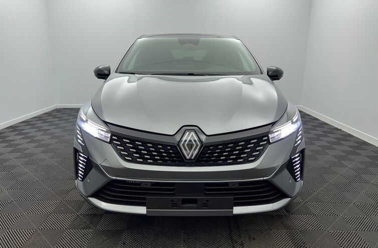 RENAULT Clio Berline Essence 