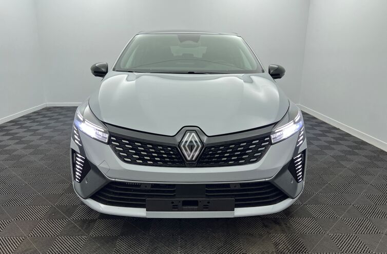 RENAULT Clio Berline Essence 