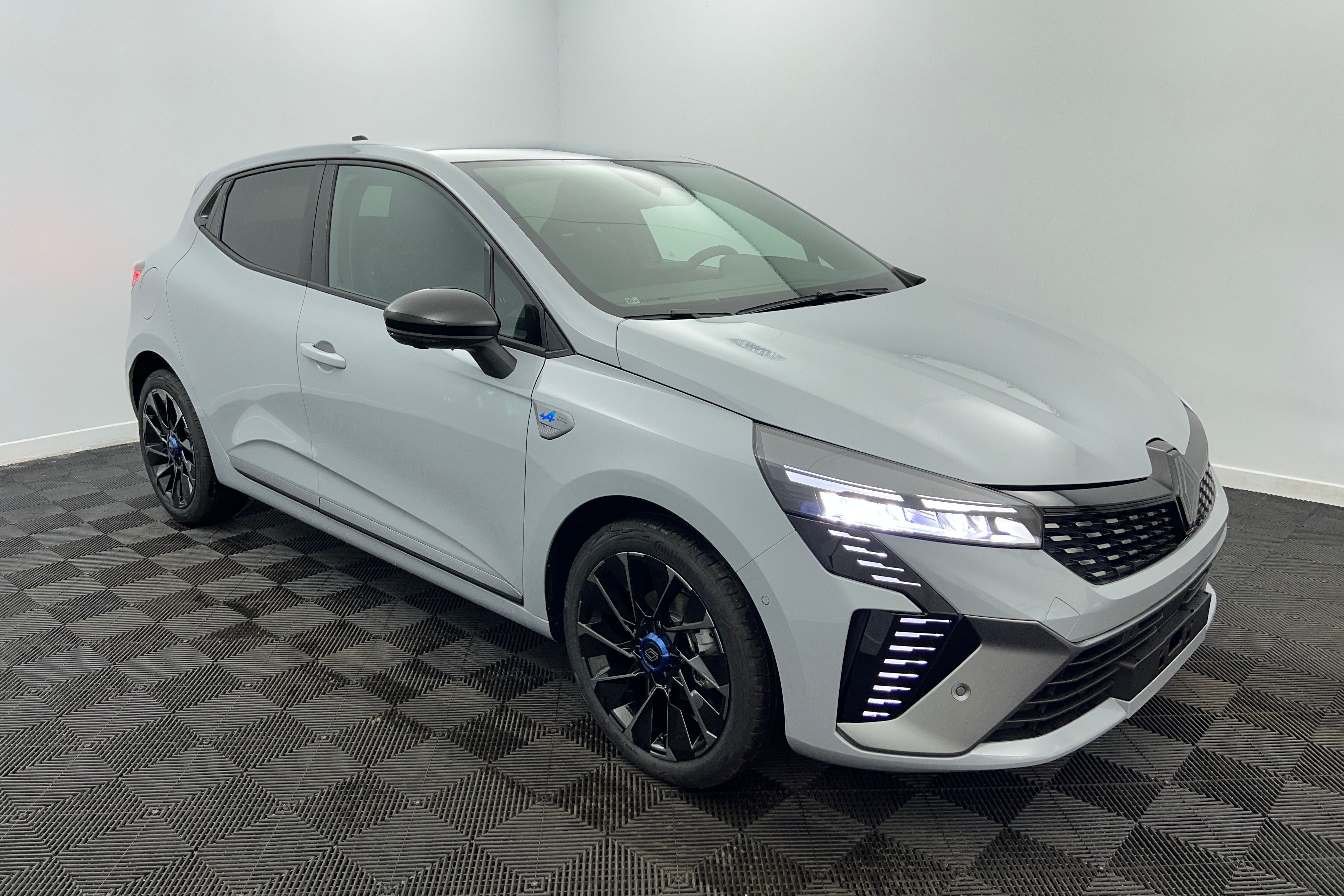 RENAULT Clio Citadine Essence — photo 3