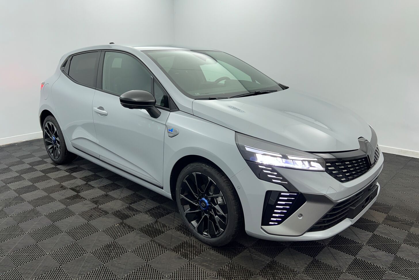 RENAULT Clio Berline Essence 