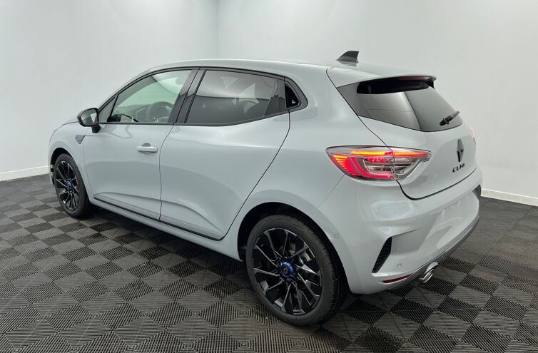 RENAULT Clio Berline Essence 