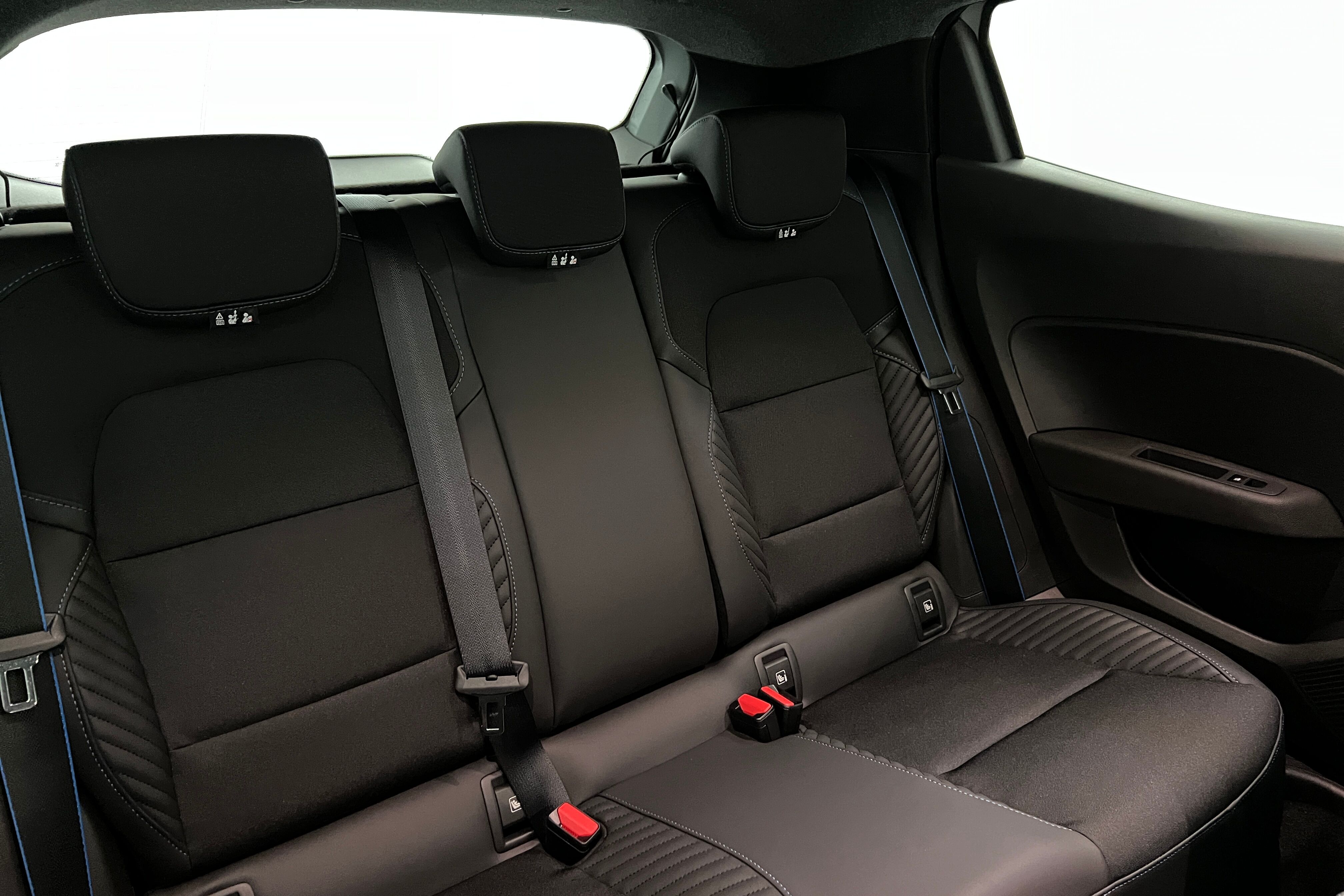 RENAULT Clio Citadine Essence — photo 14