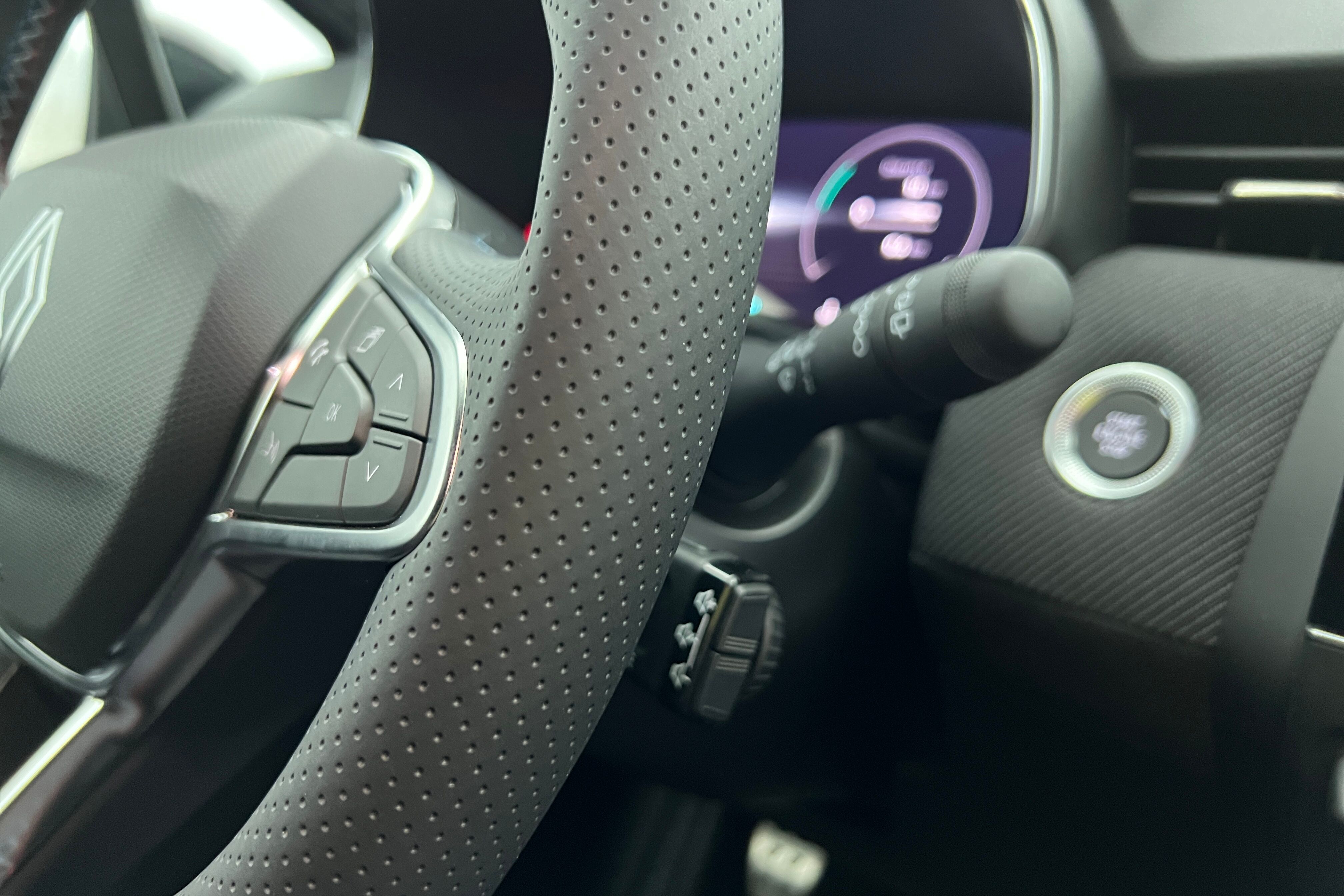 RENAULT Clio Citadine Essence — photo 17