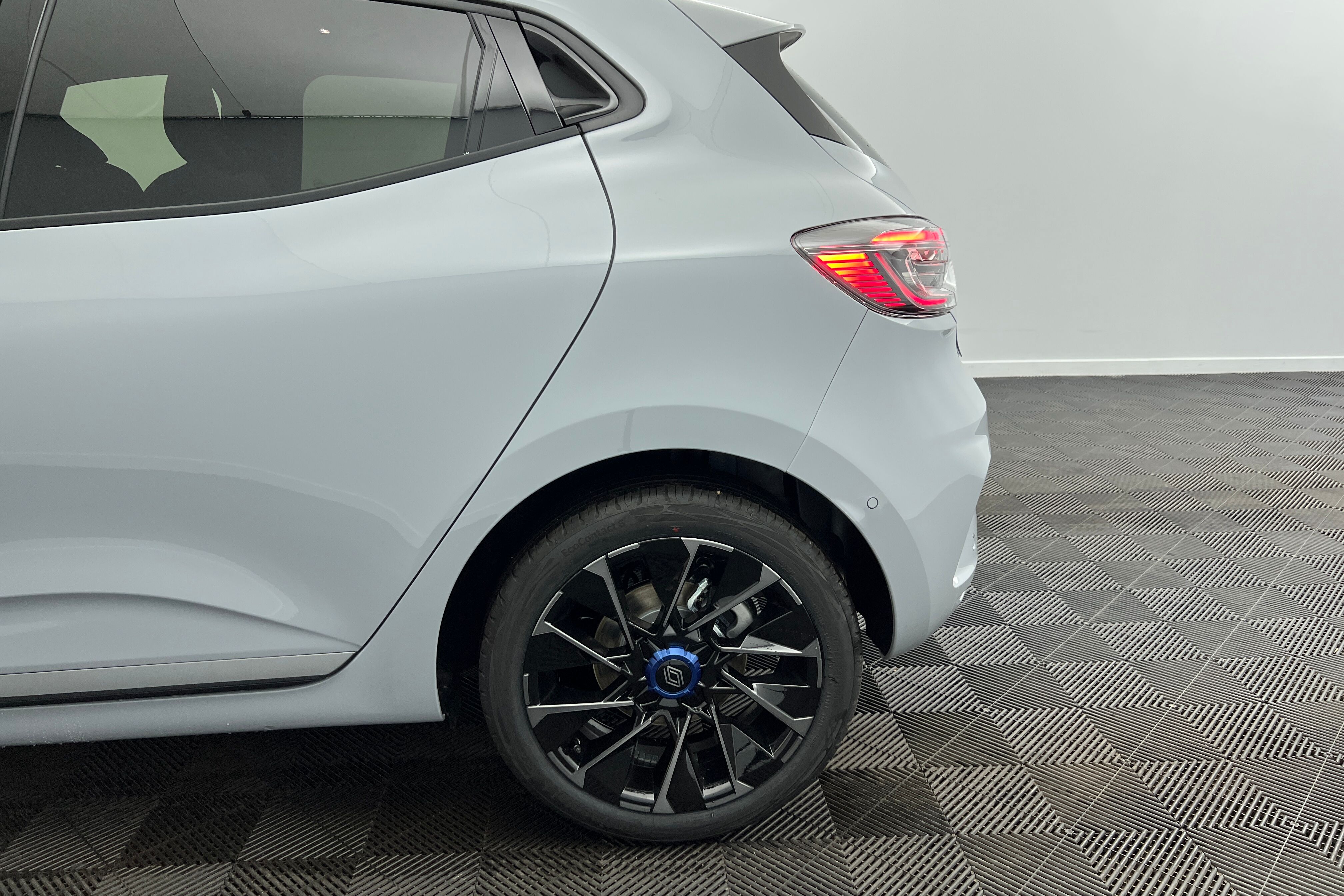 RENAULT Clio Citadine Essence — photo 19