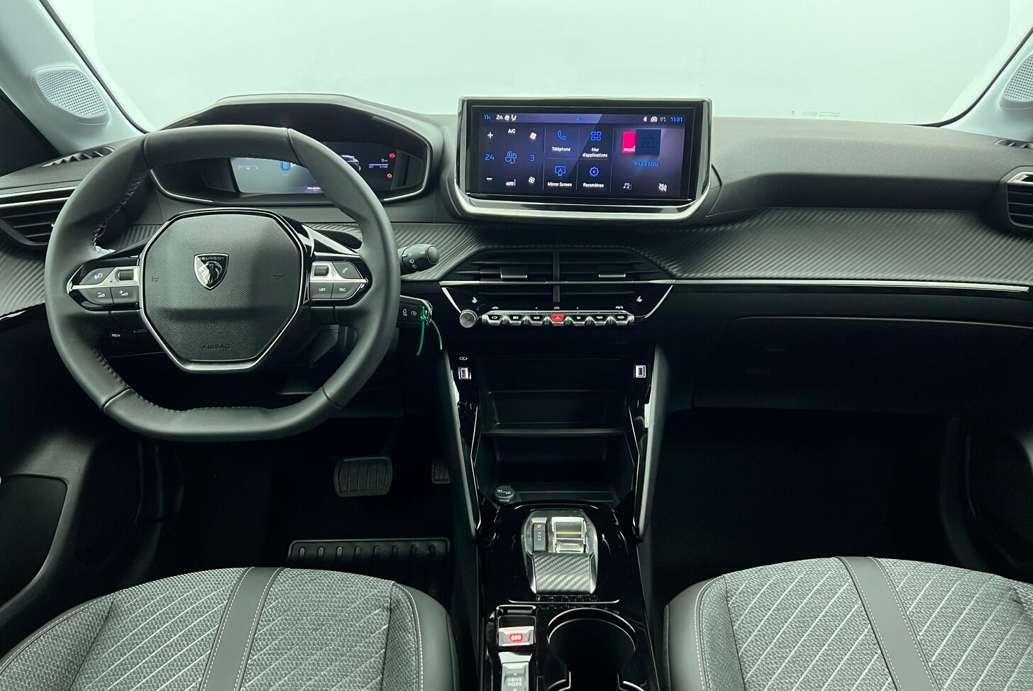 PEUGEOT 208 Berline Hybride Essence