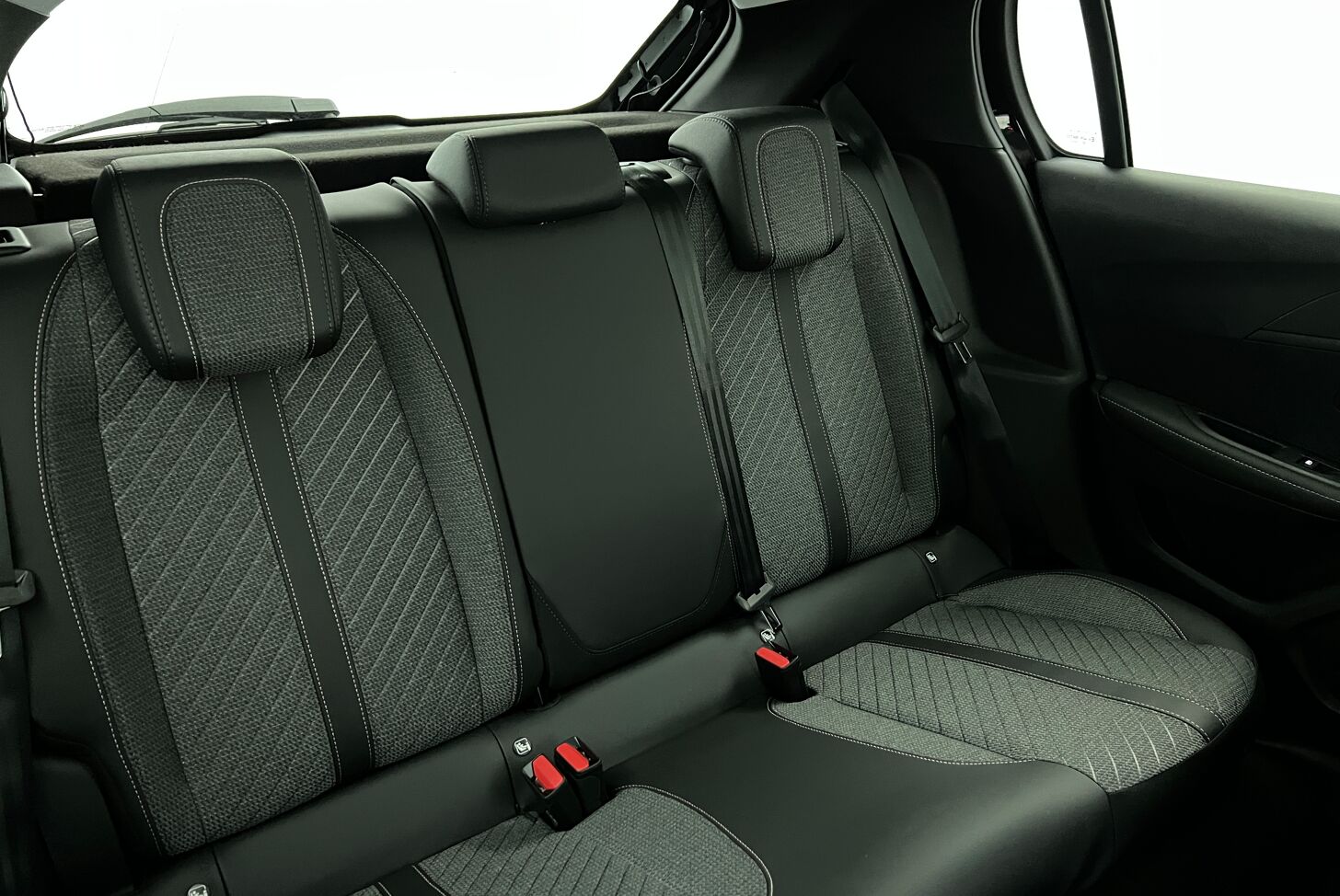 PEUGEOT 208 Berline Hybride Essence