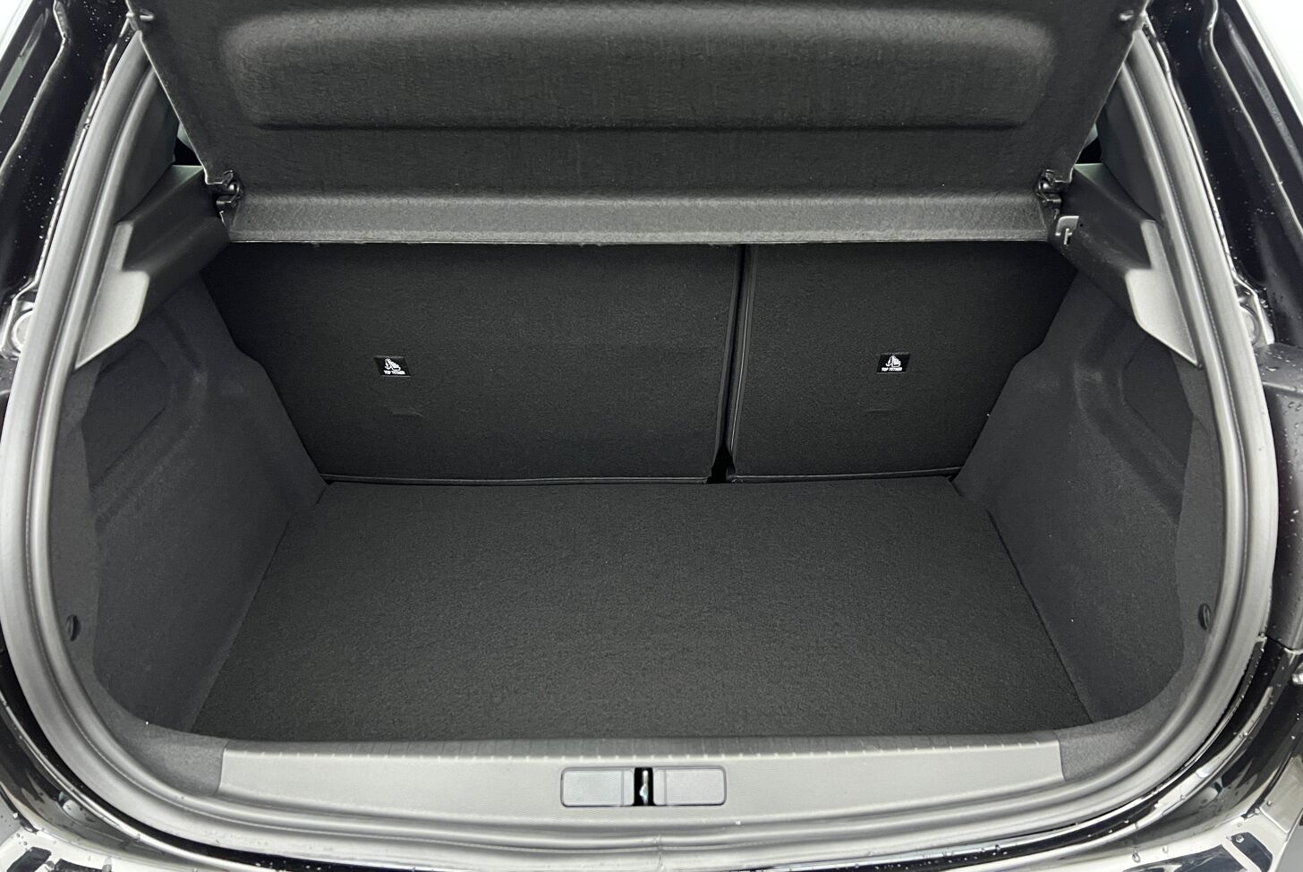 PEUGEOT 208 Berline Hybride Essence