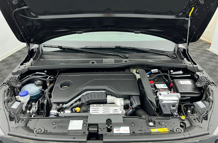 PEUGEOT 208 Berline Hybride Essence