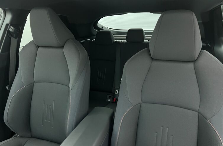 TOYOTA C-HR SUV Hybride rechargeable Essence