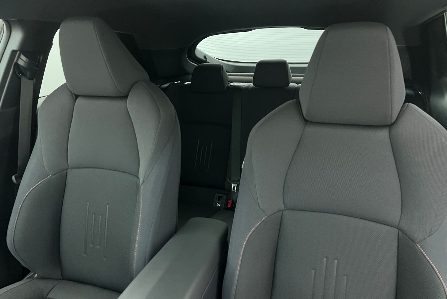 TOYOTA C-HR SUV Hybride rechargeable Essence