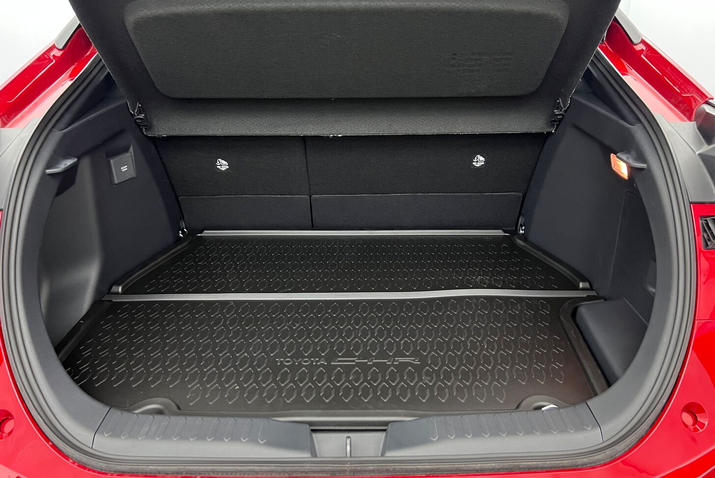 TOYOTA C-HR SUV Hybride rechargeable Essence