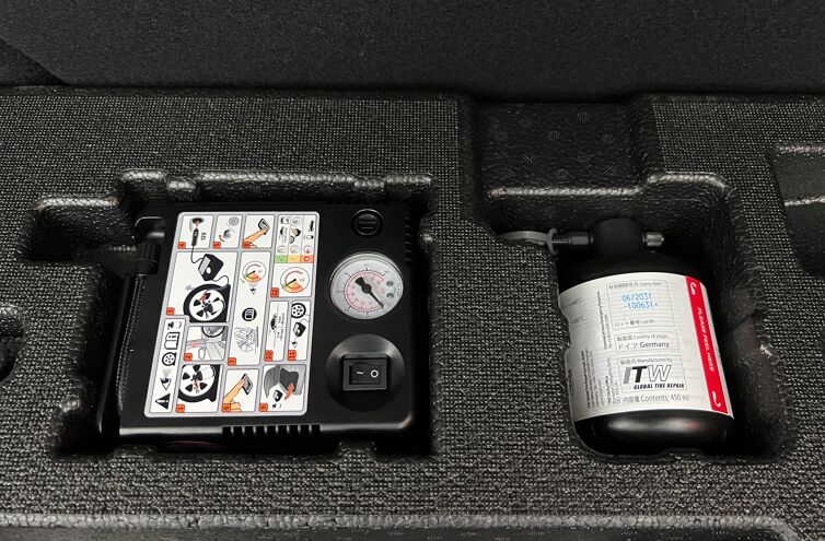 TOYOTA C-HR SUV Hybride rechargeable Essence