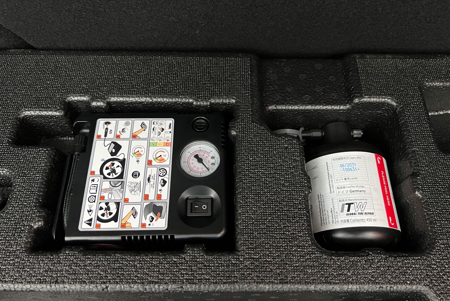 TOYOTA C-HR SUV Hybride rechargeable Essence