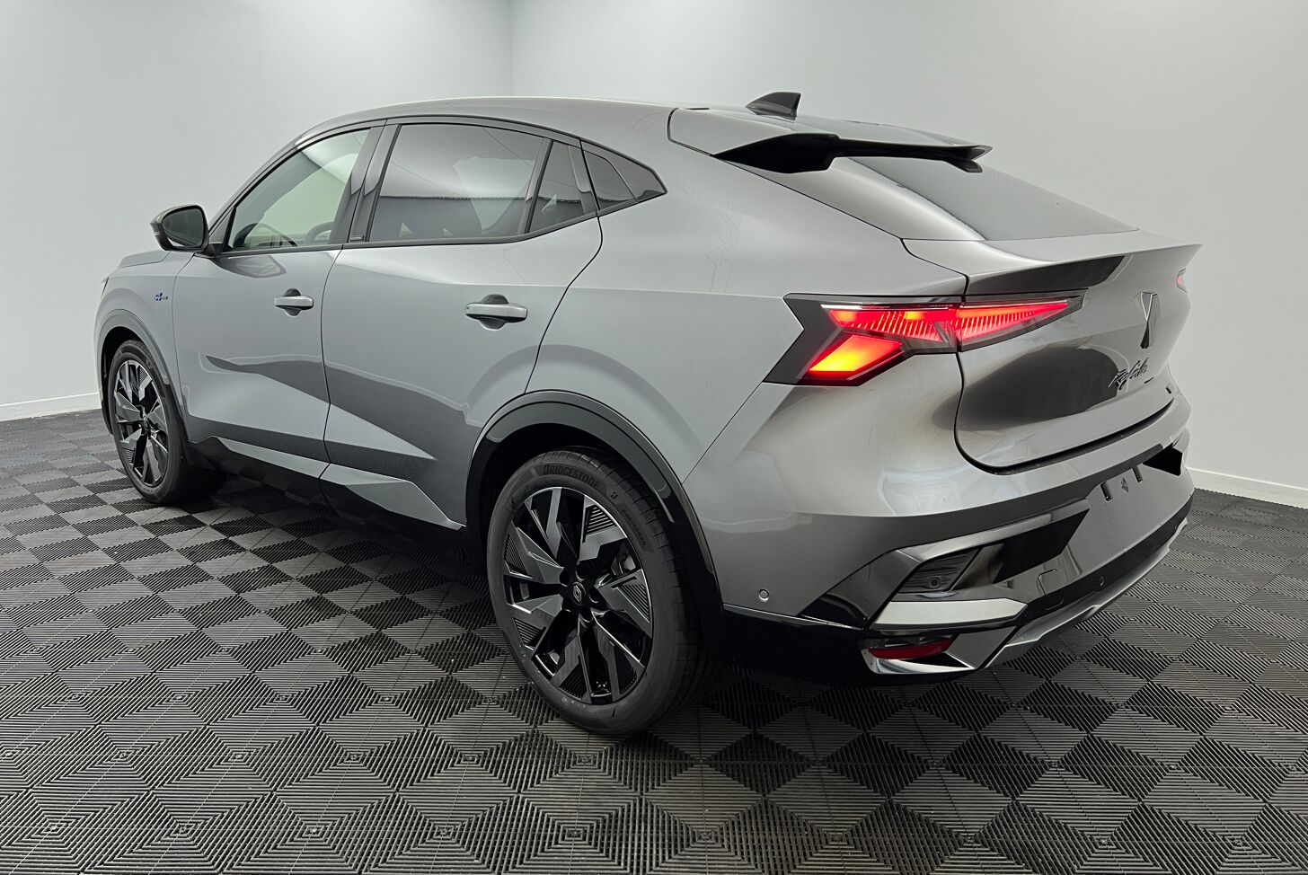 RENAULT Rafale SUV Hybride Essence