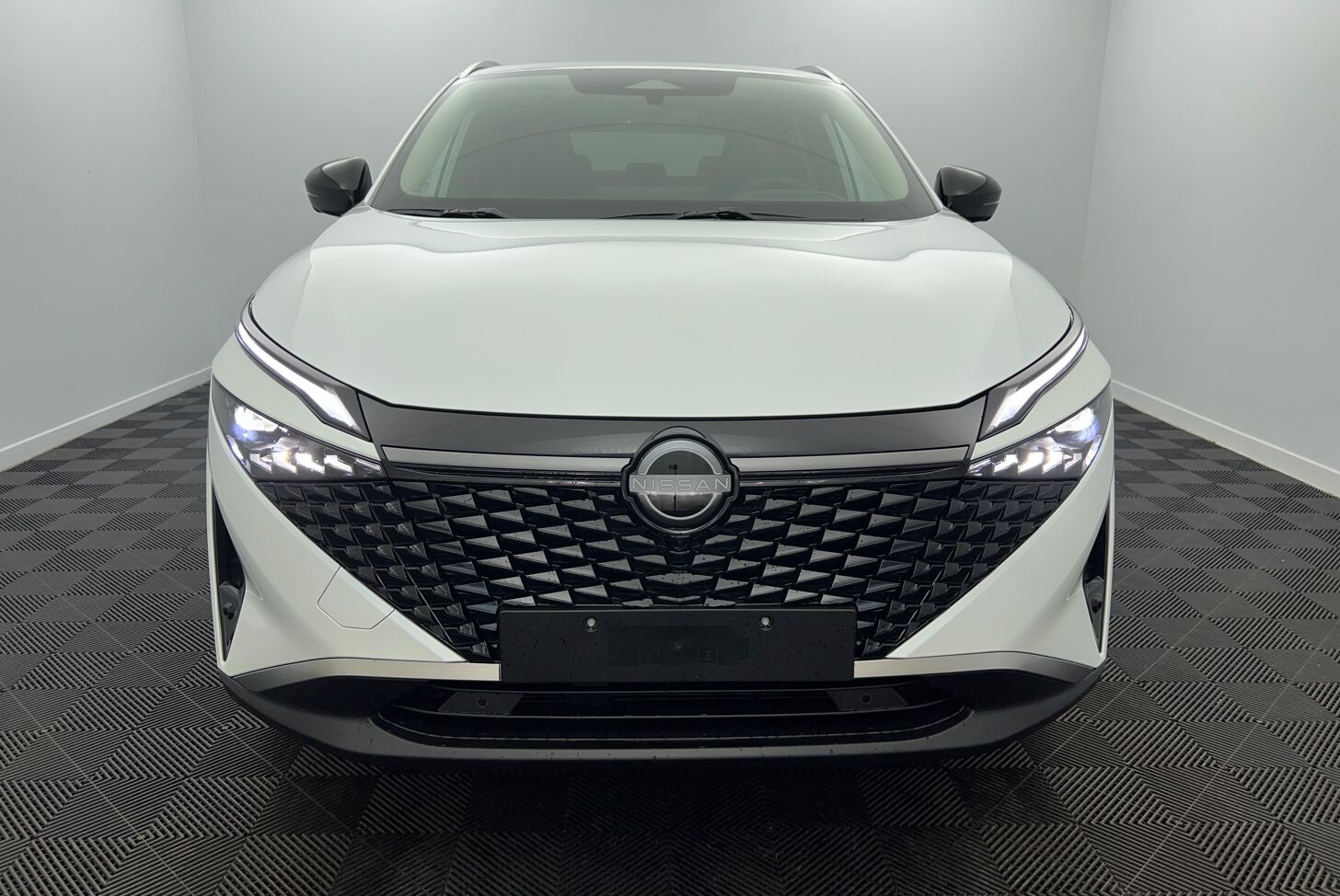 NISSAN Qashqai SUV Hybride Essence