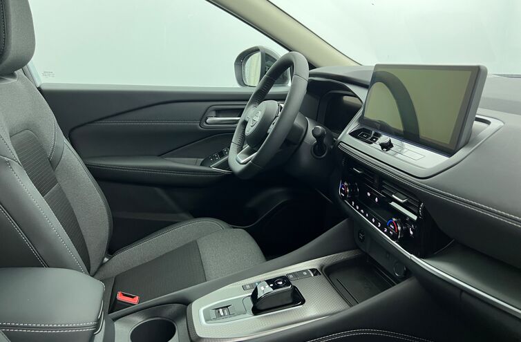 NISSAN Qashqai SUV Hybride Essence