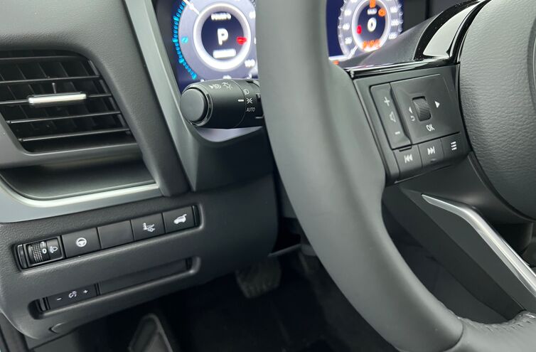 NISSAN Qashqai SUV Hybride Essence