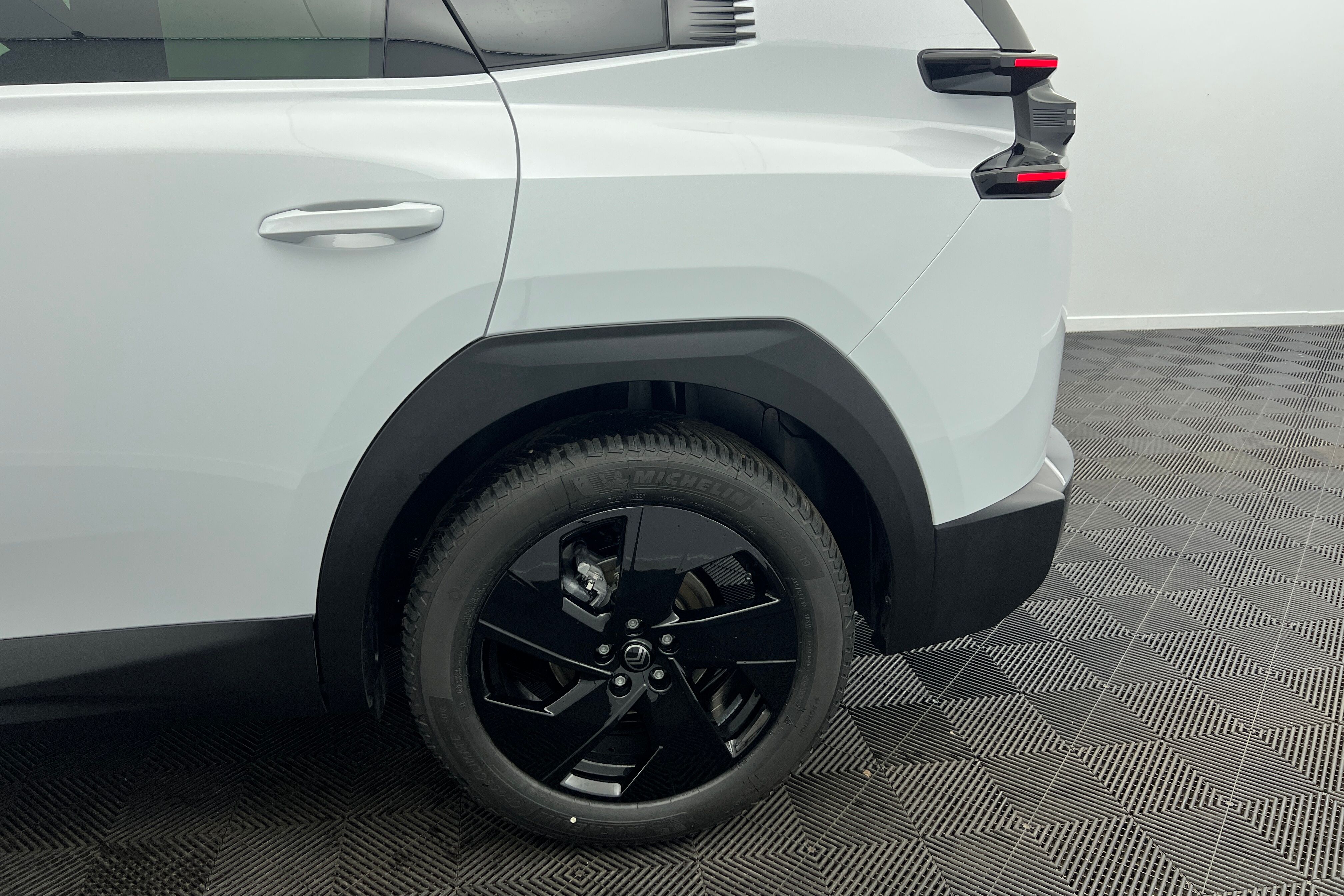 CITROEN C5 Aircross SUV Hybride — photo 19