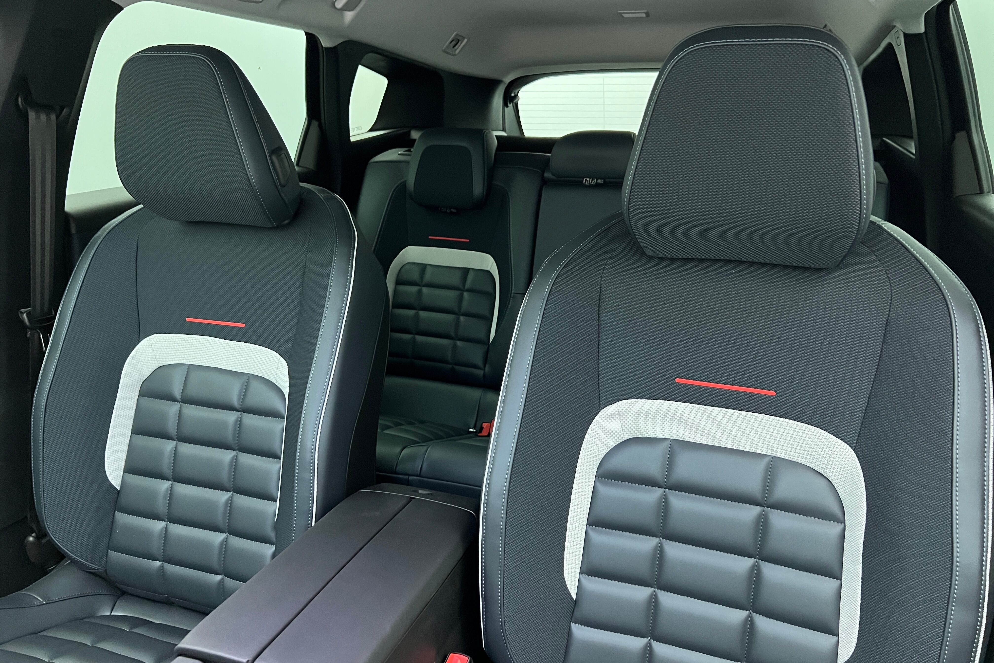 CITROEN C5 Aircross SUV Hybride — photo 11