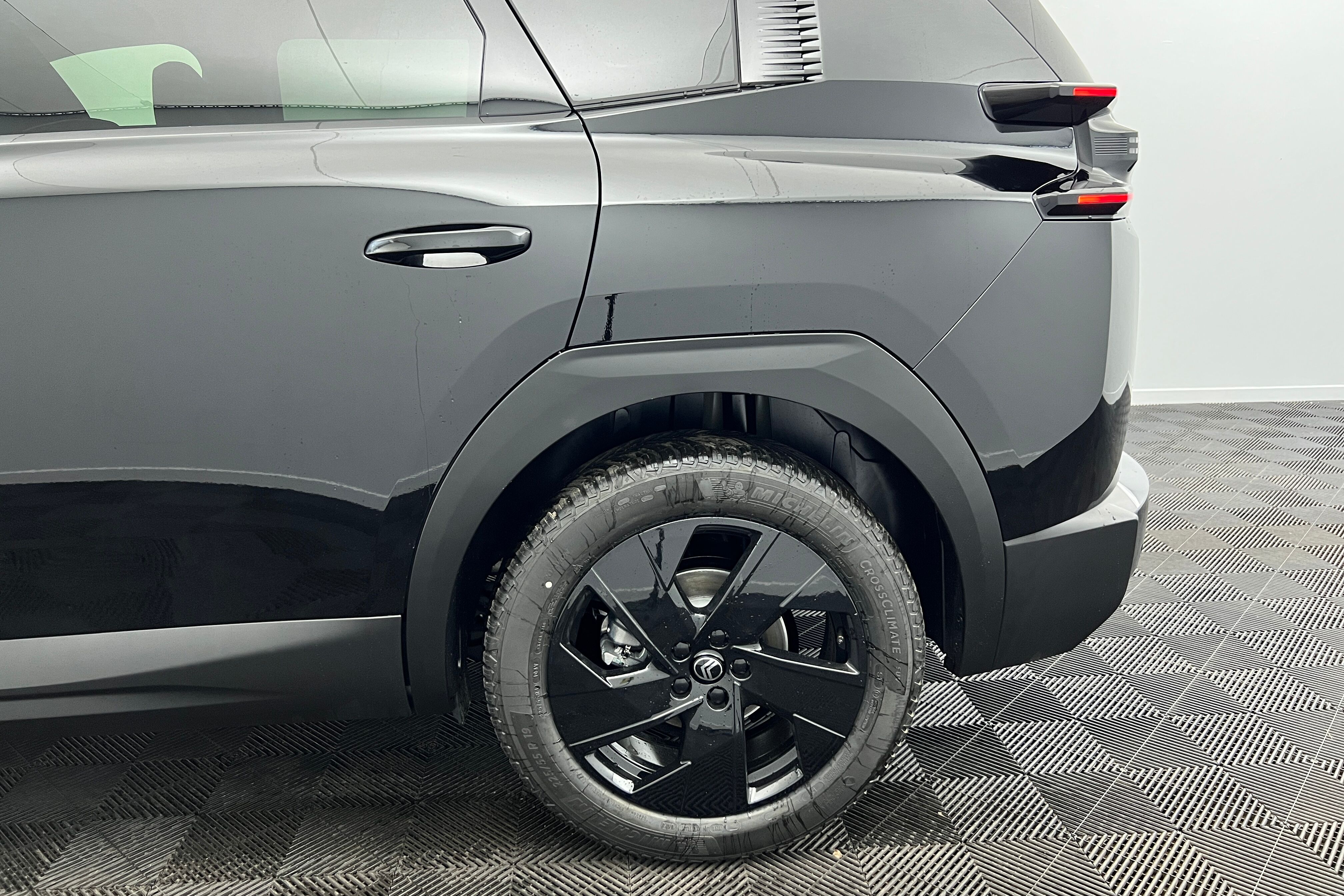 CITROEN C5 Aircross SUV Hybride — photo 19