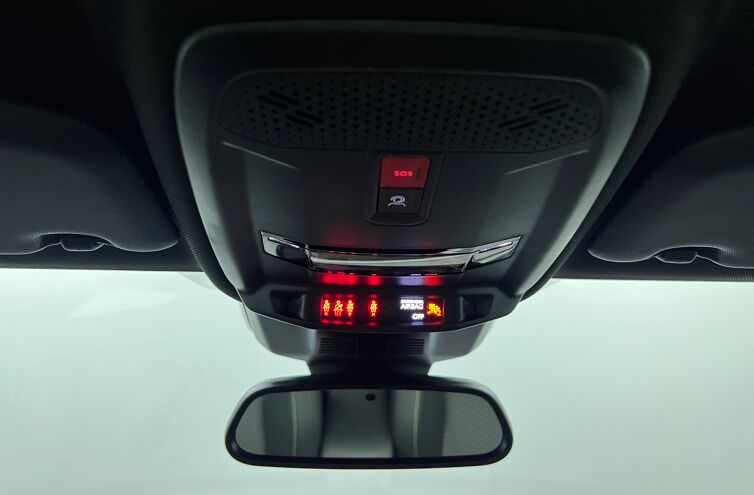 PEUGEOT 208 Berline Hybride Essence