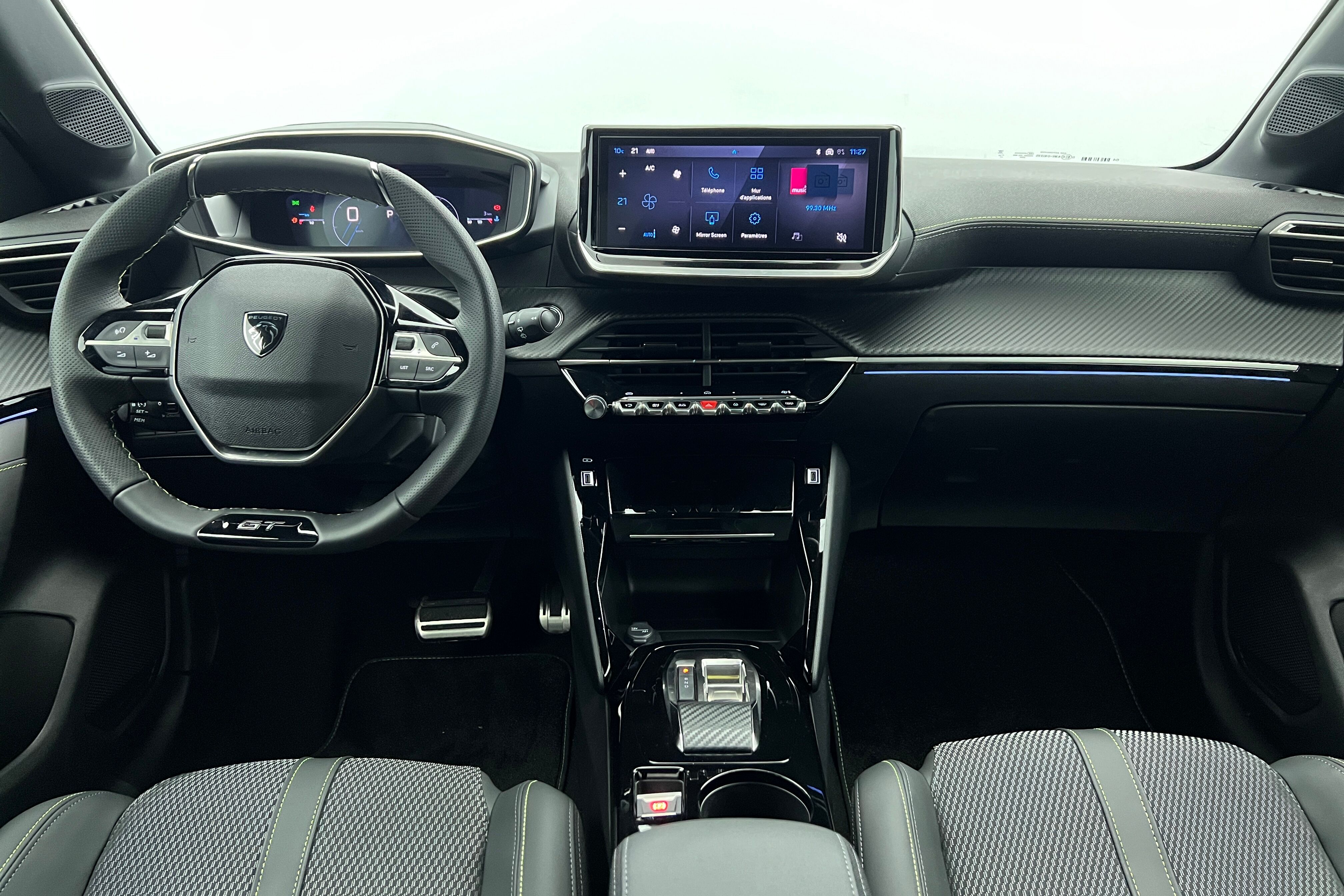 PEUGEOT 208 Berline Hybride — photo 8