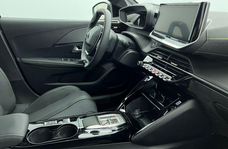 PEUGEOT 208 Berline Hybride Essence