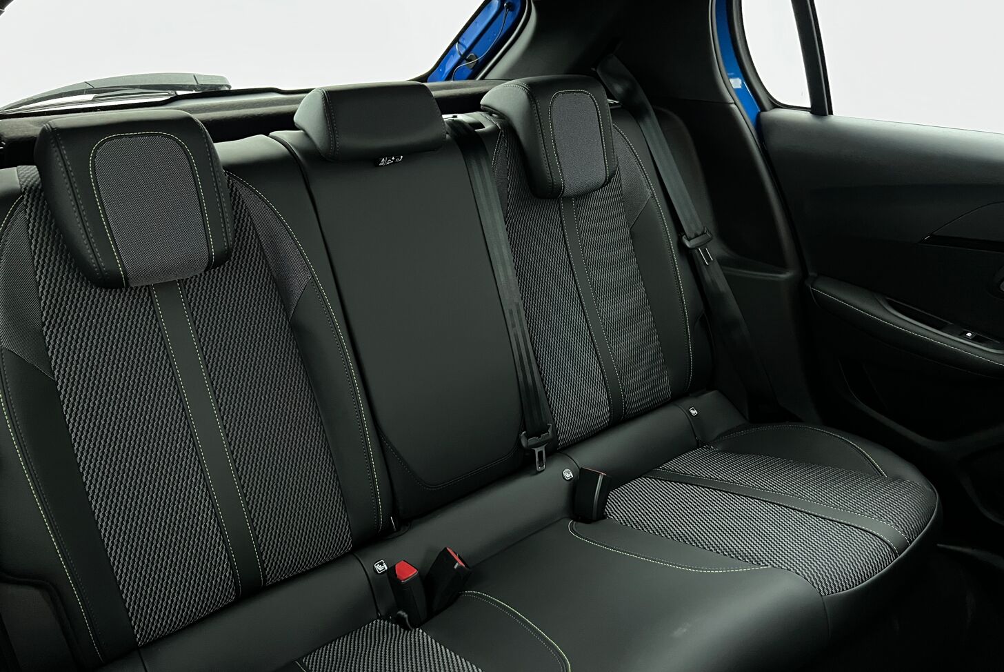 PEUGEOT 208 Berline Hybride Essence