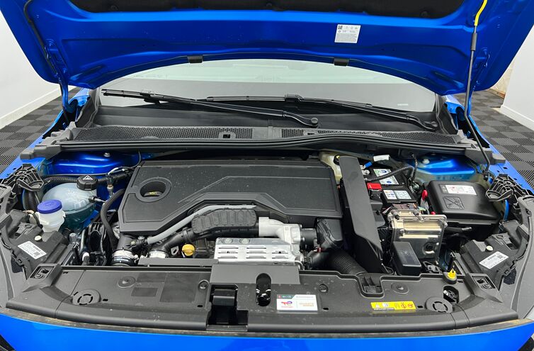 PEUGEOT 208 Berline Hybride Essence