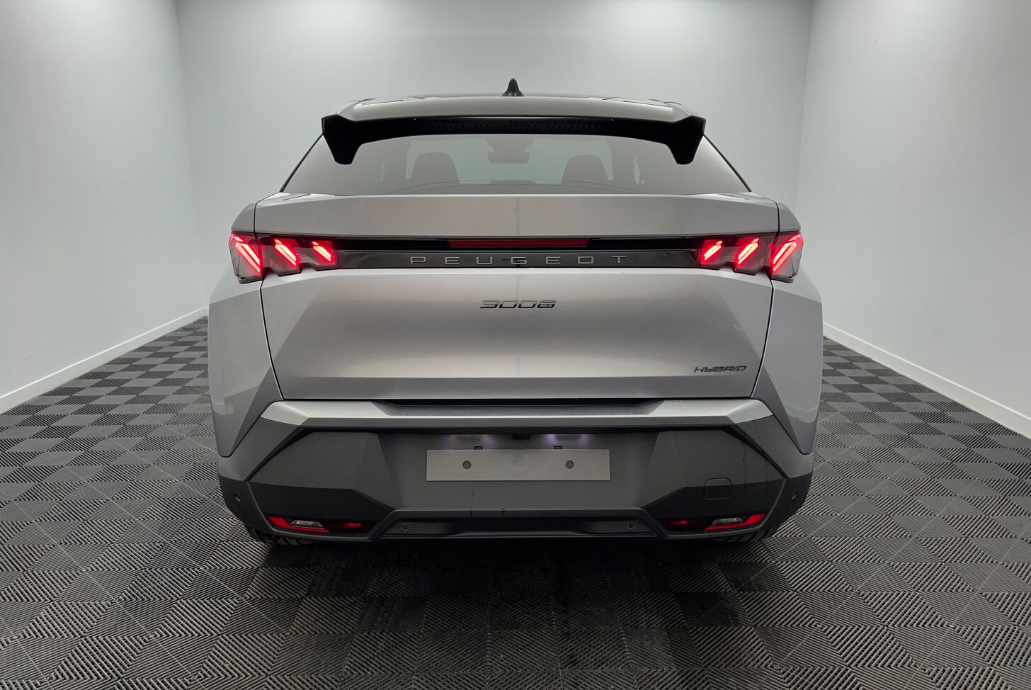 PEUGEOT 3008 SUV Hybride Essence