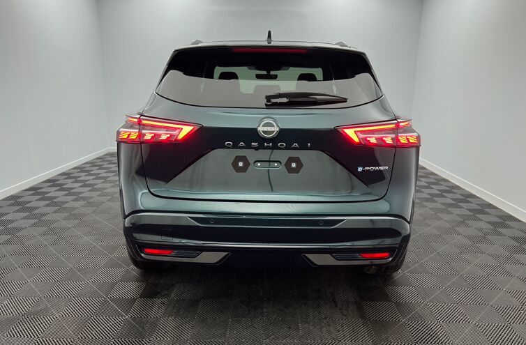 NISSAN Qashqai SUV Hybride Essence