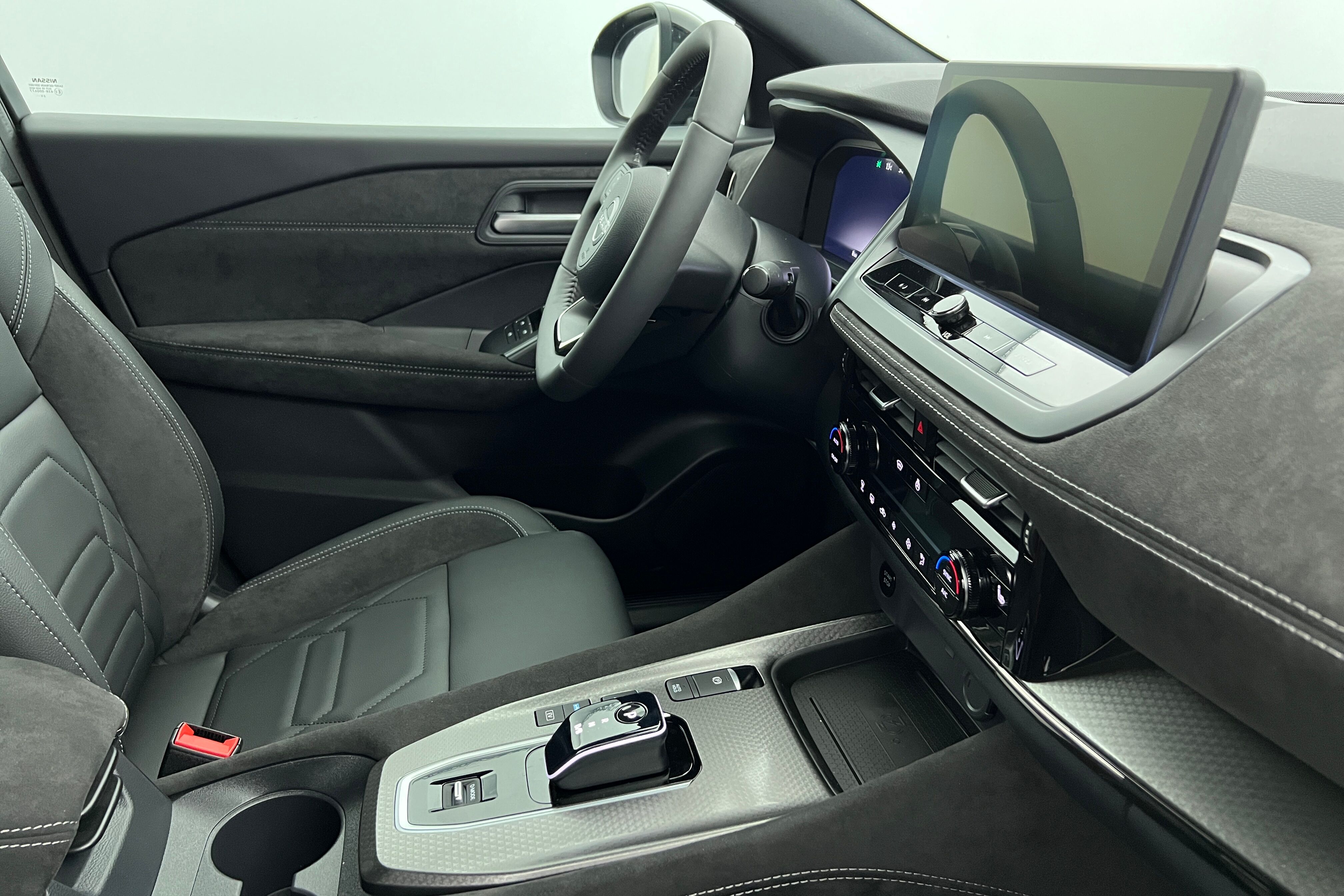 NISSAN Qashqai SUV Hybride — photo 6