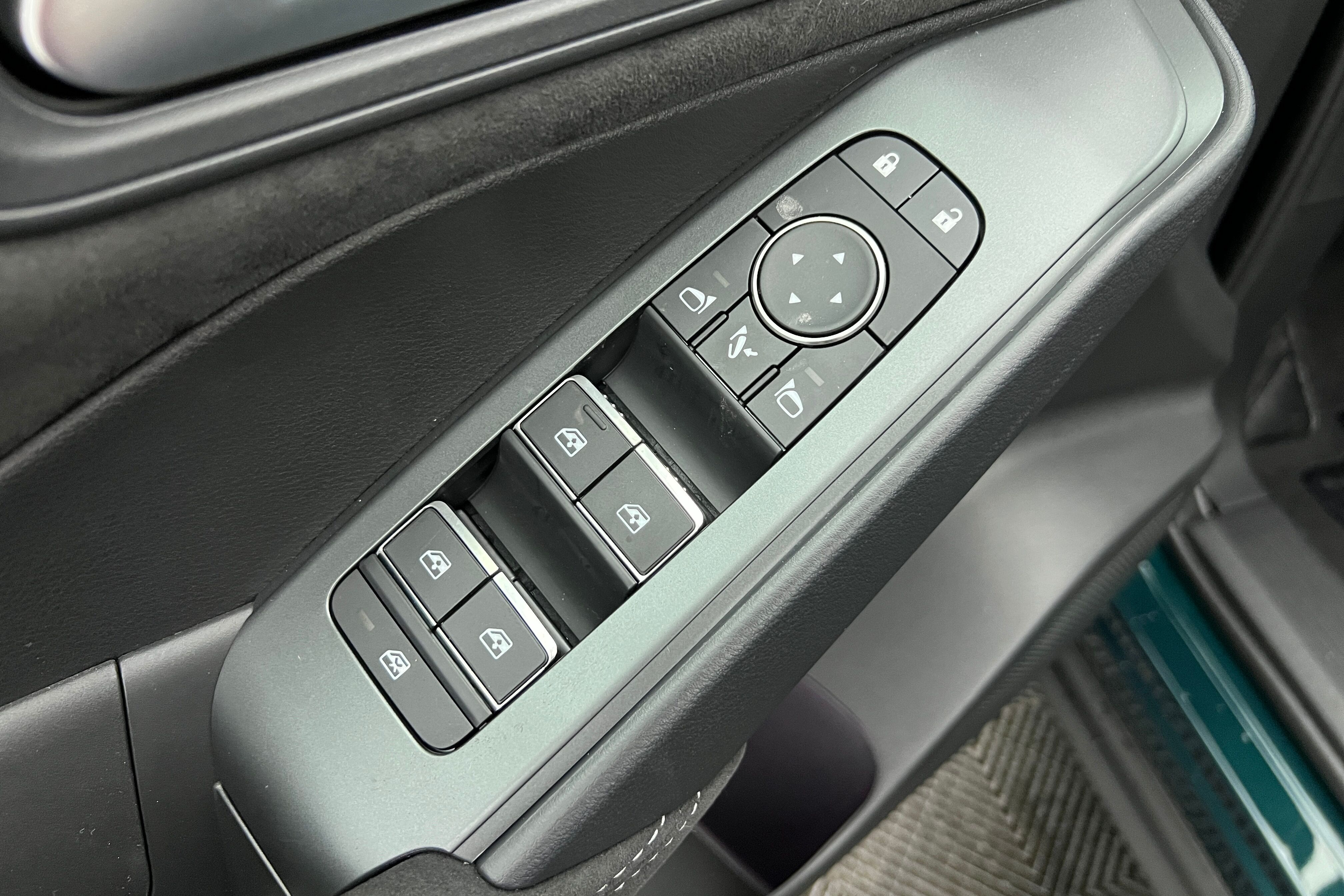 NISSAN Qashqai SUV Hybride — photo 15