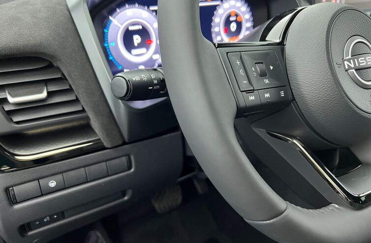 NISSAN Qashqai SUV Hybride Essence
