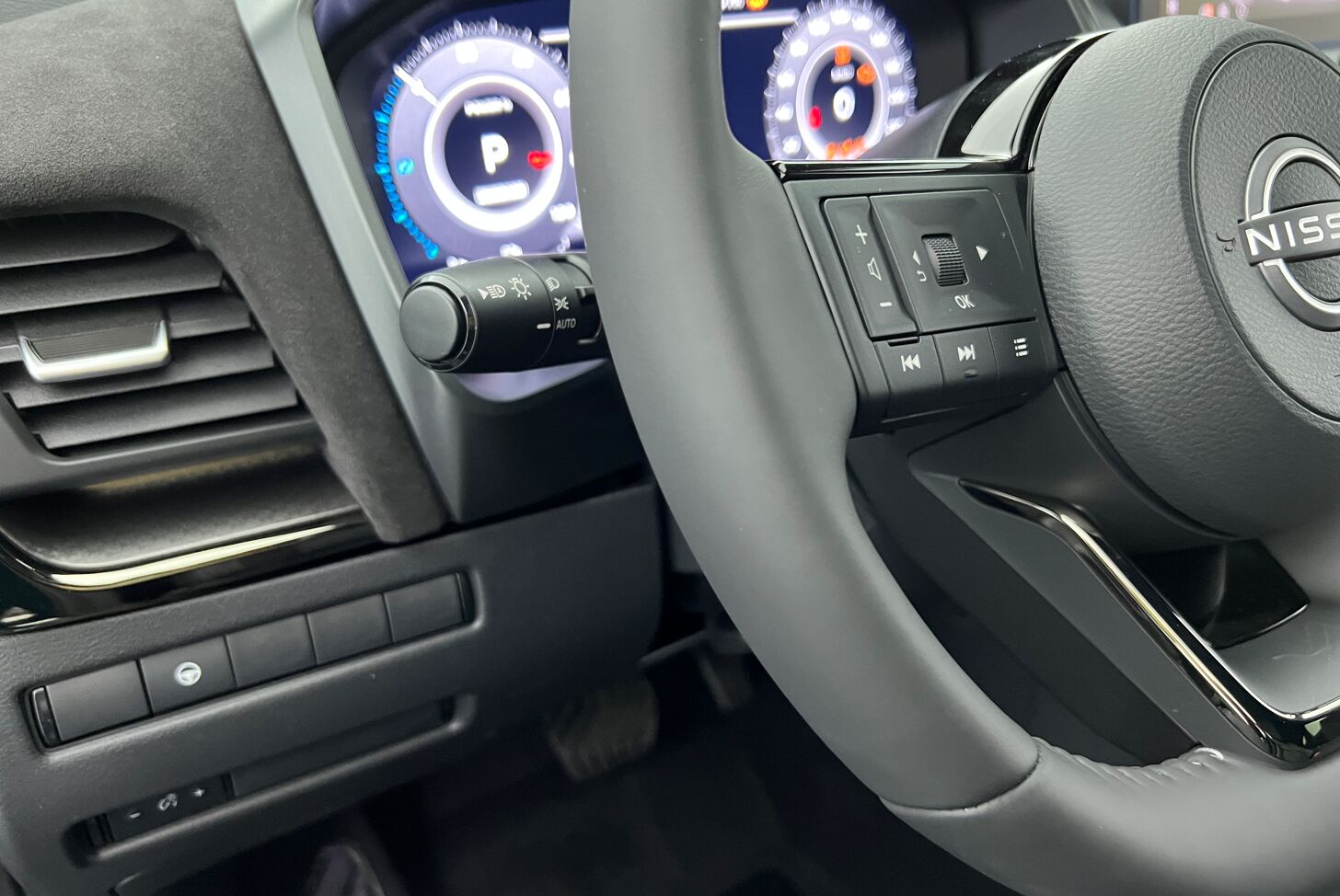 NISSAN Qashqai SUV Hybride Essence