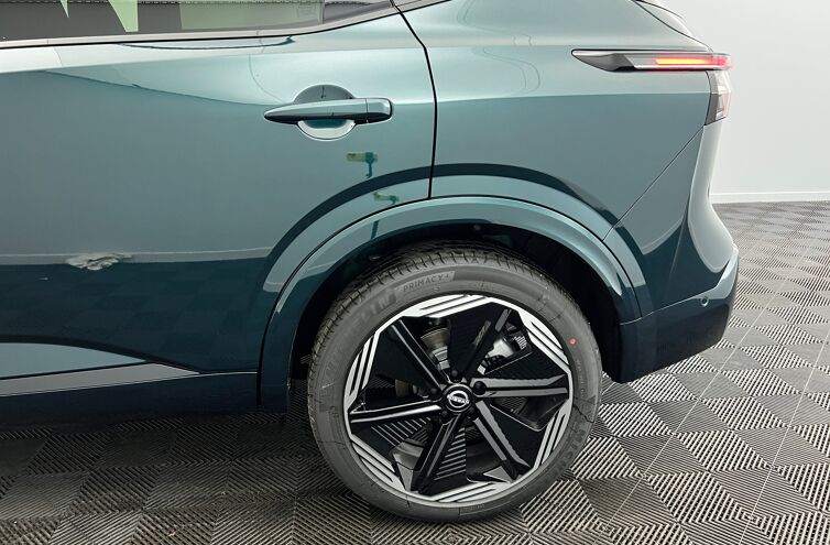 NISSAN Qashqai SUV Hybride Essence