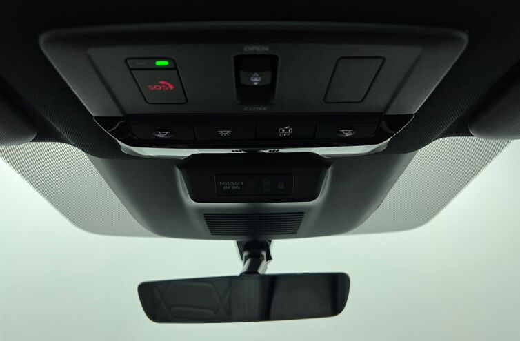 NISSAN Qashqai SUV Hybride Essence