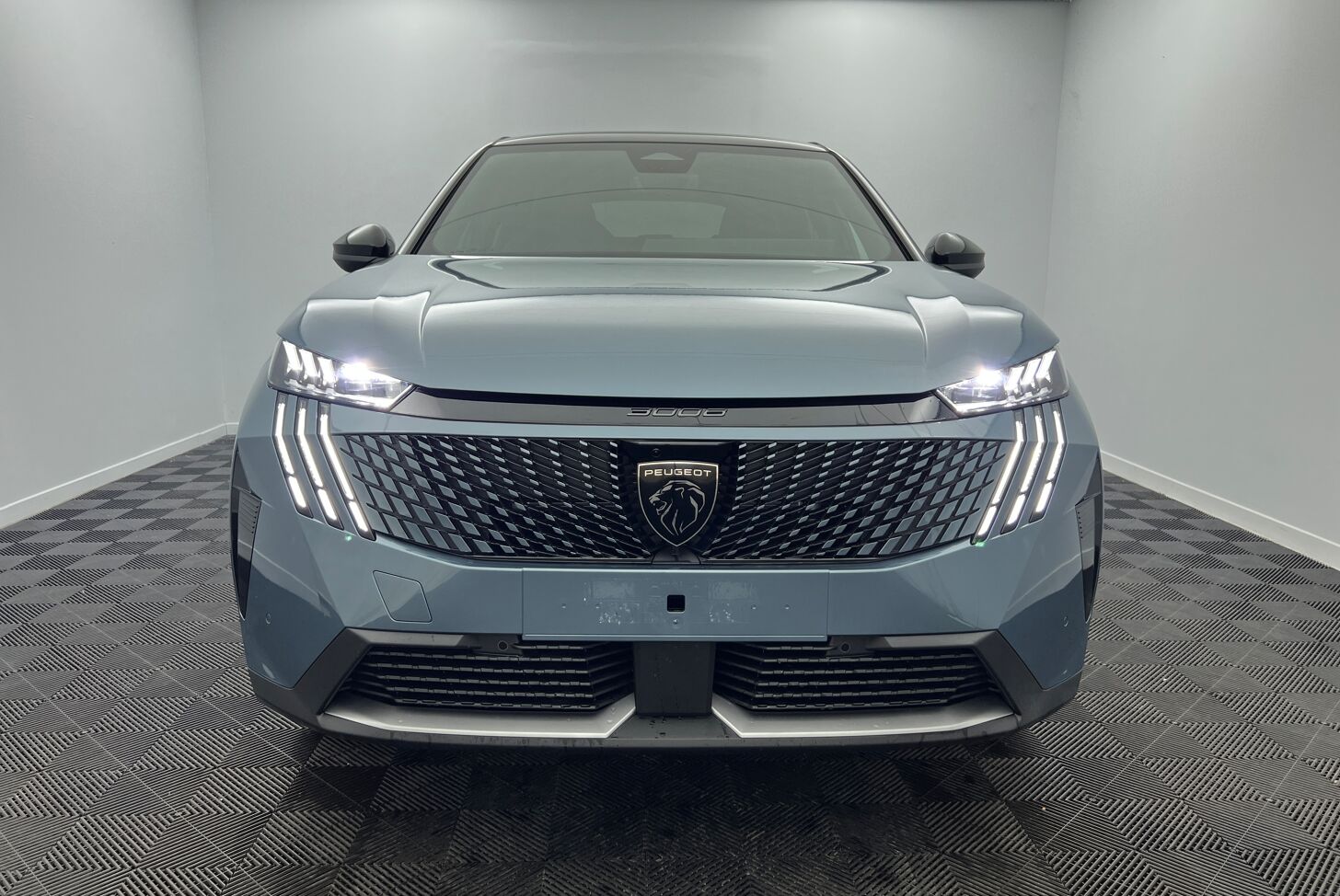 PEUGEOT 3008 SUV Hybride Essence