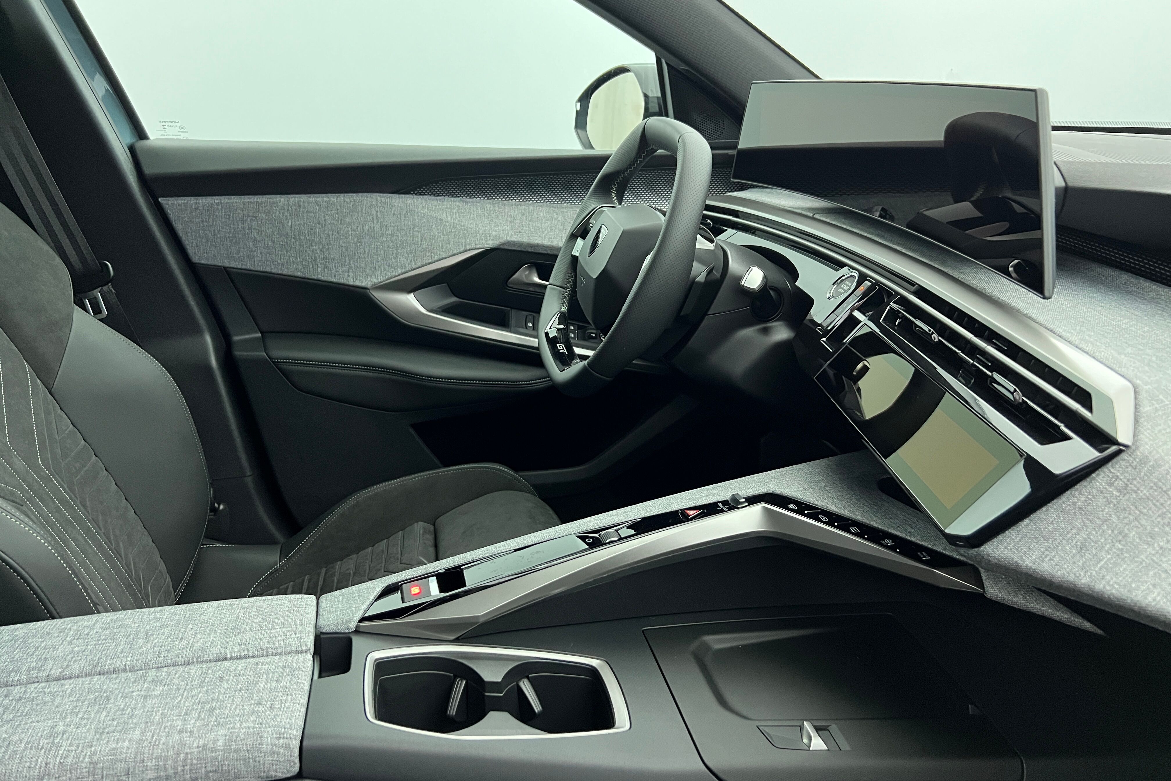 PEUGEOT 3008 SUV Hybride — photo 6