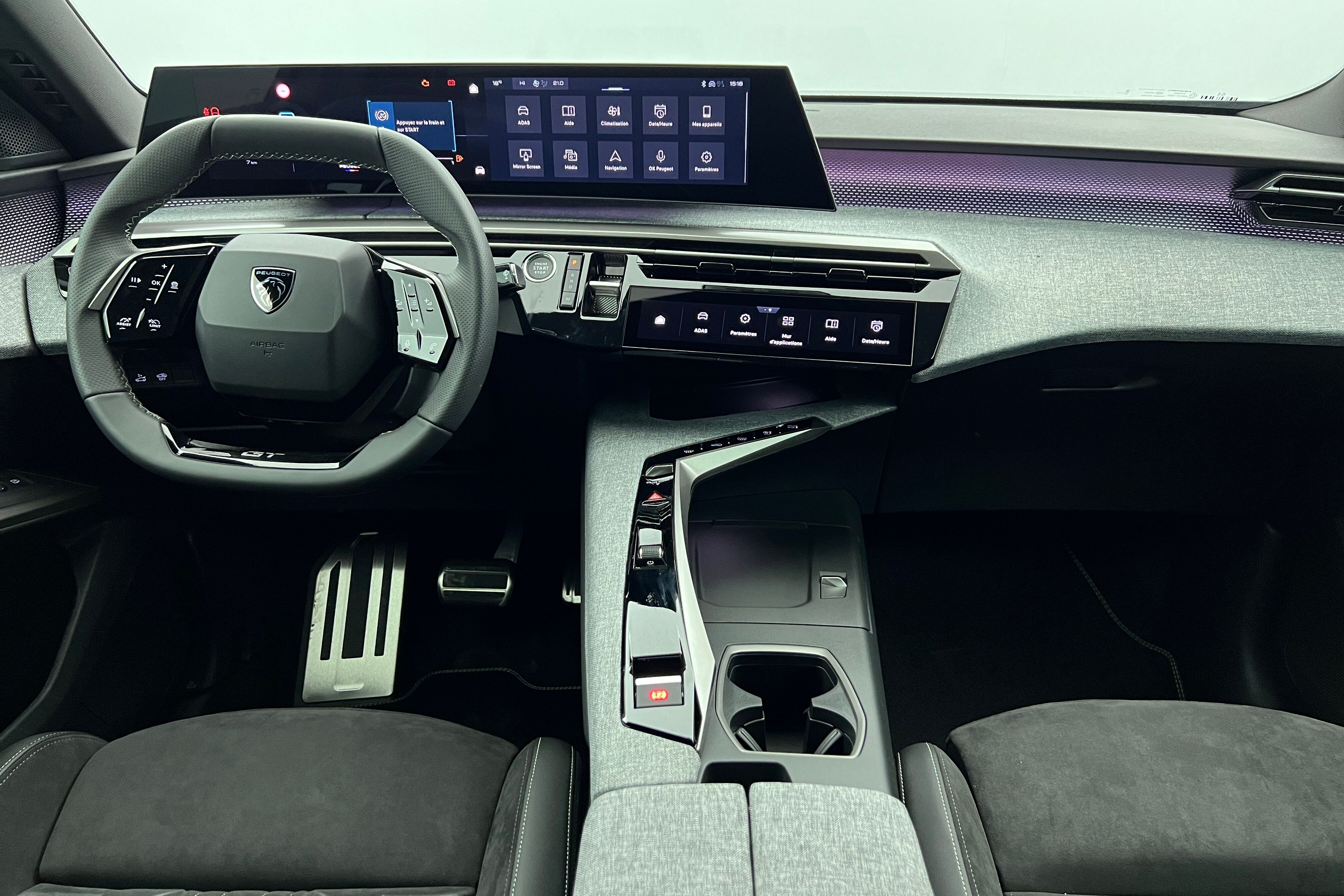 PEUGEOT 3008 SUV Hybride — photo 8