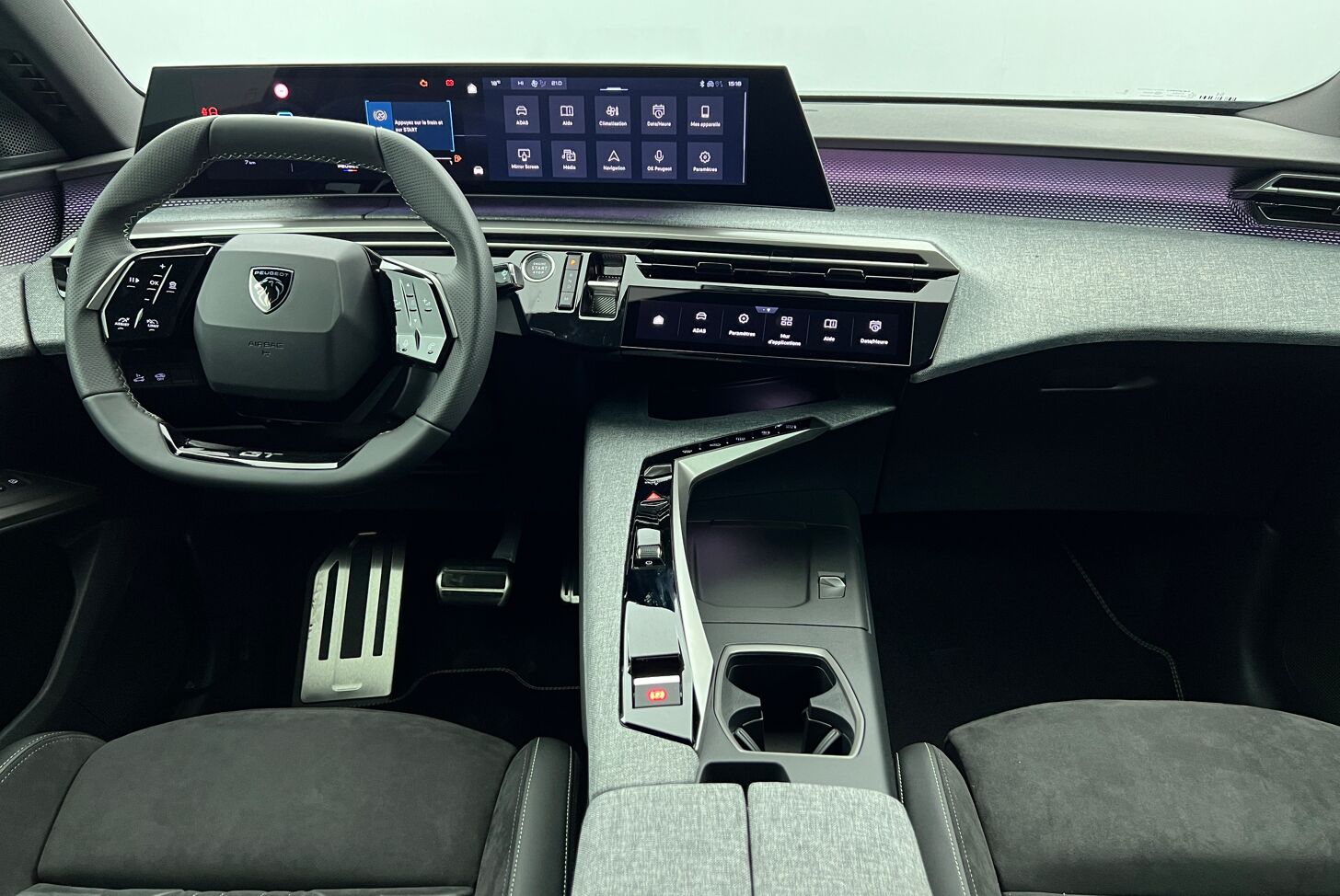 PEUGEOT 3008 SUV Hybride Essence
